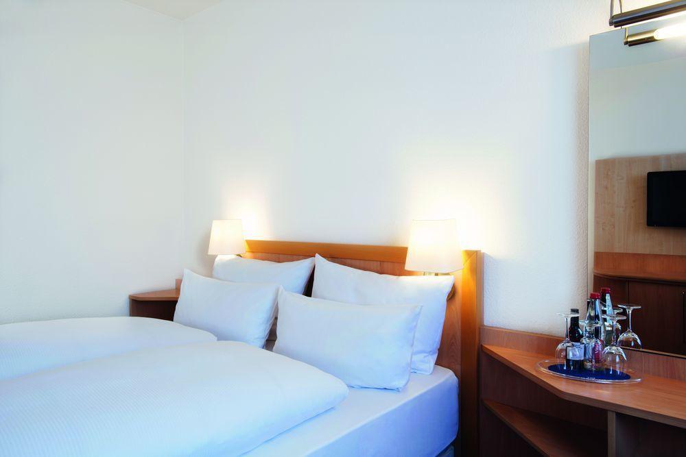 Nh Oberhausen Hotel Oberhausen  Luaran gambar
