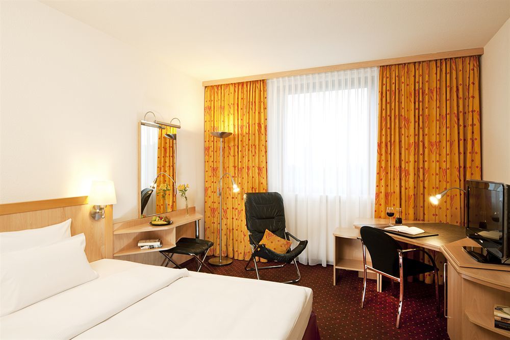 Nh Oberhausen Hotel Oberhausen  Luaran gambar